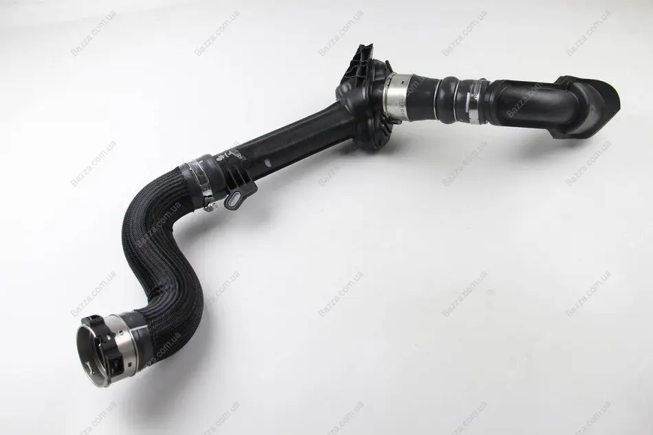 Патрубок интеркулера renault 144602487R
