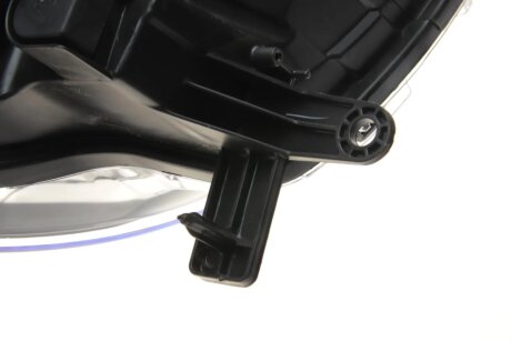 Передняя фара renault 260602665R