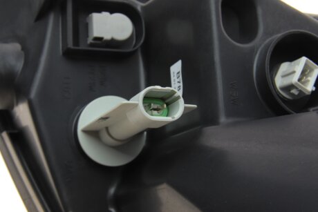 Передня фара renault 8200701356