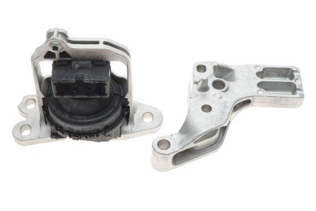 Подушка (опора) двигателя renault 113752598R на Рено Трафик 3