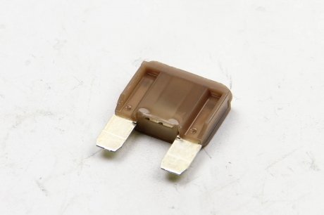 Предохранитель 70А Trafic/Vivaro 01 renault 7700410543