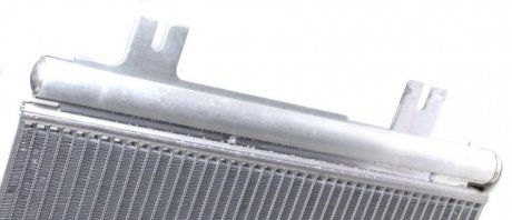 Радиатор кондиционера renault 921007794R