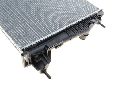 Радіатор охолодження двигуна renault 214101448R