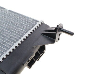 Радіатор охолодження двигуна renault 214101448R