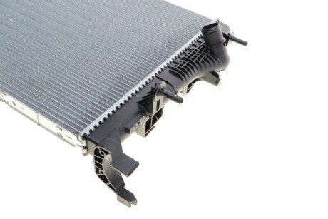 Радіатор охолодження двигуна renault 214101448R