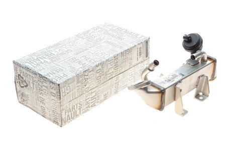 Радиатор рециркуляции renault 147350782R