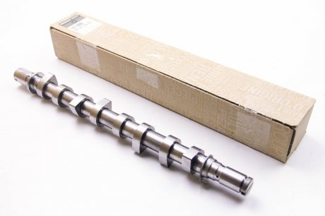 Распредвал, 1.5DCI 01-08 (с датчиком) renault 8200718120