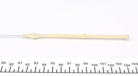 Щуп уровня масла Kangoo 08-/Megane III 09- 1.5 dCi (L-545мм) пластм. renault 111400116R