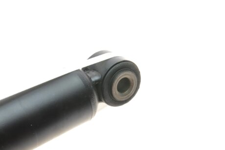 Задний амортизатор (стойка) renault 562101046R