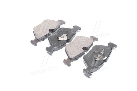 Колодка гальм. диск. CERAMIC BMW 5(E34) 88-95 передн. rider RD330139PRF