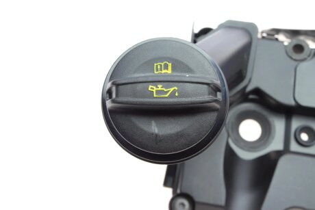 Кришка клапанів rotweiss 04L103469J