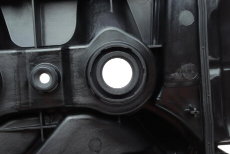Кришка клапанів rotweiss 04L103469J