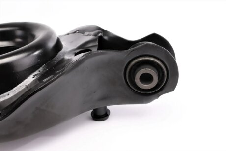 Важіль передньої підвіски rts 9590688