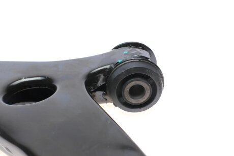 Важіль передньої підвіски rts 96080082