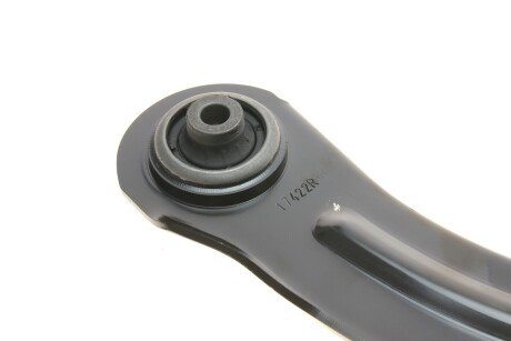 Важіль передньої підвіски rts 96904251