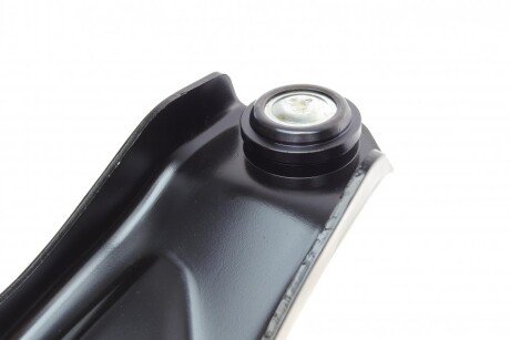 Важіль передньої підвіски rts 96904522