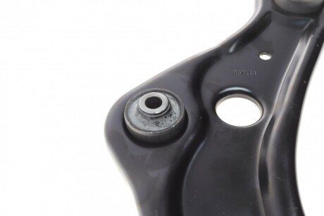 Важіль передньої підвіски rts 96904522