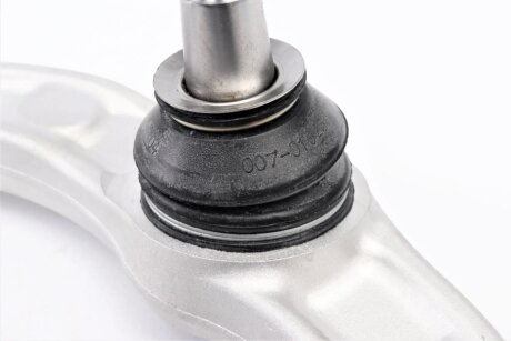 Важіль передньої підвіски rts 96908241