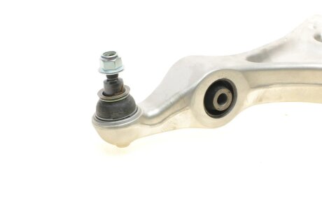 Важіль передньої підвіски rts 96959791