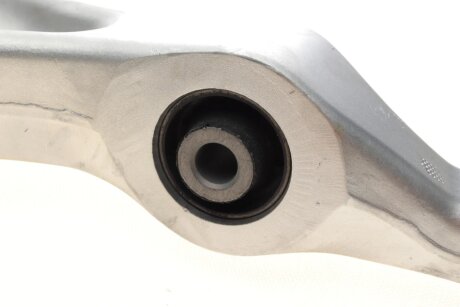 Важіль передньої підвіски rts 96959792