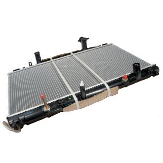 Радиатор охлаждения двигателя sato Tech R12112