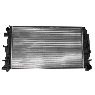 Радиатор охлаждения двигателя sato Tech R12132 на Фольксваген Крафтер