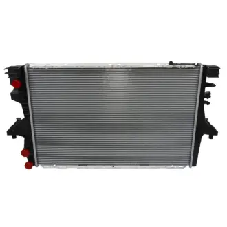 Радіатор охолодження двигуна Sato Tech R12178