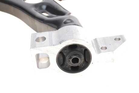 Важіль передньої підвіски skf VKDS321010