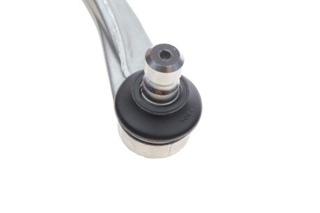 Рычаг передней подвески skf VKDS321061B