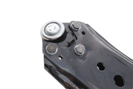Важіль передньої підвіски skf VKDS321102B
