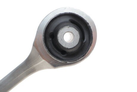 Важіль передньої підвіски skf VKDS321503B