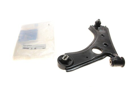 Важіль передньої підвіски skf VKDS322055B