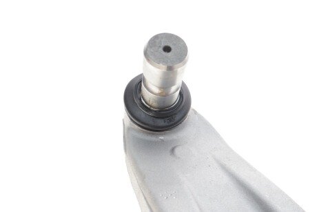 Важіль передньої підвіски skf VKDS324036B