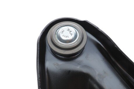 Важіль передньої підвіски skf VKDS326054B
