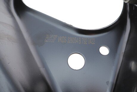 Важіль передньої підвіски skf VKDS326054B