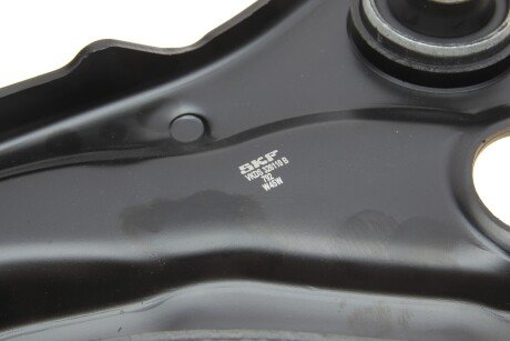 Рычаг передней подвески skf VKDS326110B