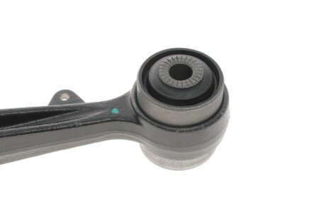 Важіль передньої підвіски skf VKDS327500B