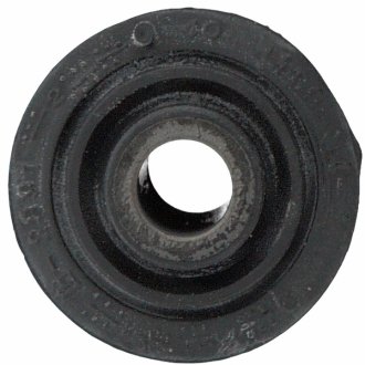 Сайлентблок переднього важеля swag 83942322