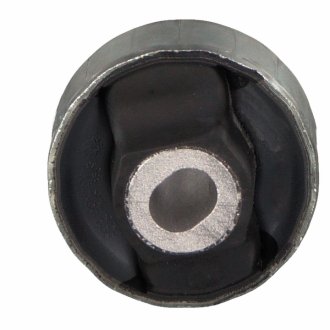 Сайлентблок (втулка) переднього амортизатора swag 70104368