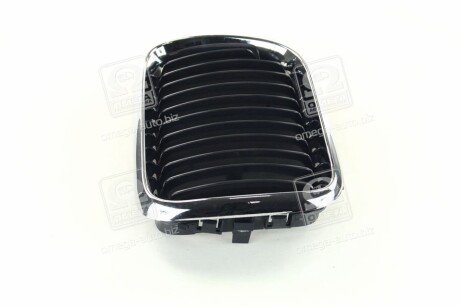 Решетка радиатора лев. BMW 3 E36 tempest 0140085995