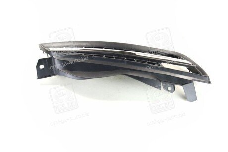 Решетка радиатора пра. NIS MICRA K12 03-10 tempest 0370379990