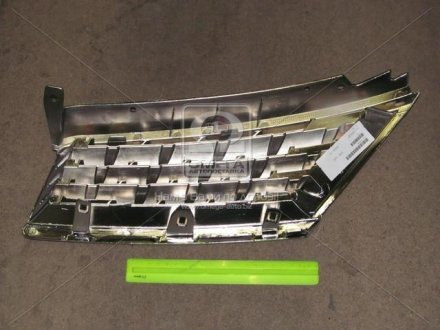 Решетка радиатора пра. NIS TIIDA 05- tempest 0370400910