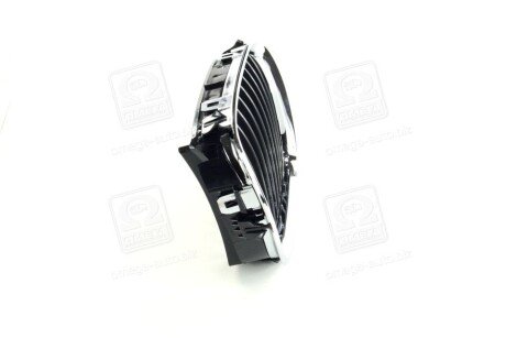 Решетка в капоте пра. BMW 5 E39 tempest 0140089914