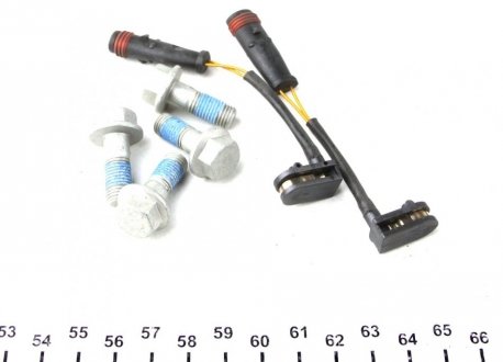 Передние тормозные колодки textar 2400701