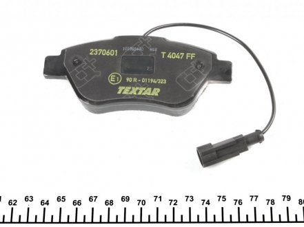 Передні тормозні (гальмівні) колодки textar 2370601