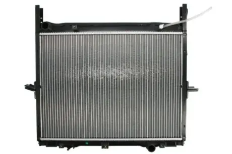 Радіатор охолодження двигуна thermotec D70321TT
