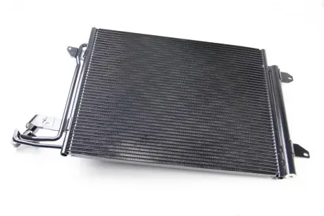 Радиатор кондиционера Caddy 04-/Touran 03- thermotec KTT110020