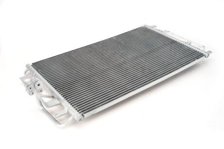 Радіатор кондиціонера thermotec KTT110242