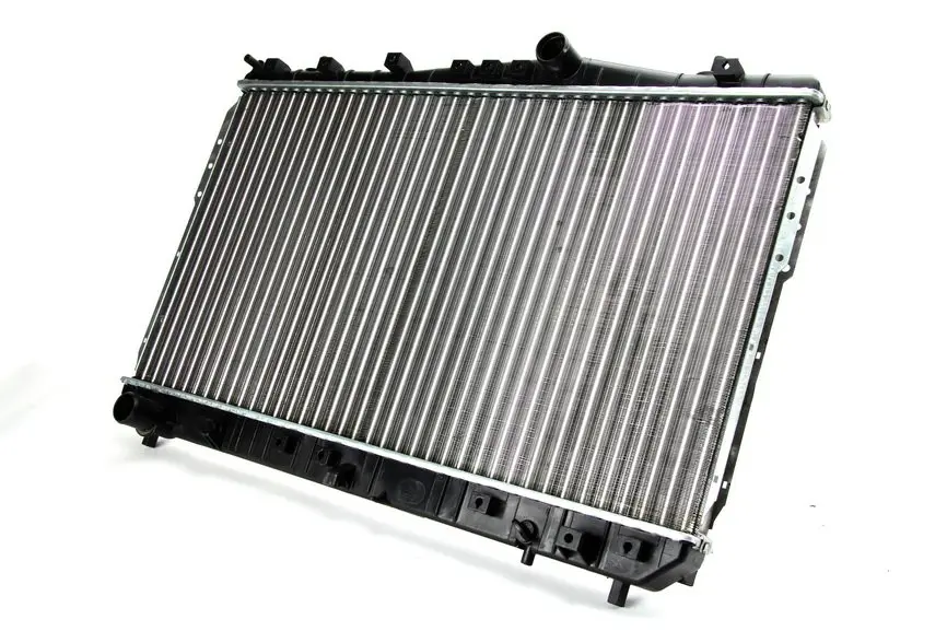 Радіатор охолодження двигуна Thermotec D70013TT (фото 1)