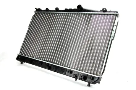Радіатор охолодження двигуна Thermotec D70013TT